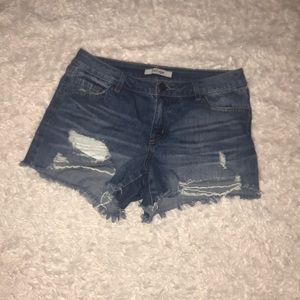 Jean ripped shorts